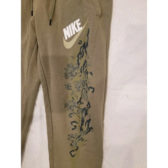 NIKE Green Joggers / Sweatpants, Elastic Waist, Green, Leg Design Women's M - Picture 4 of 7